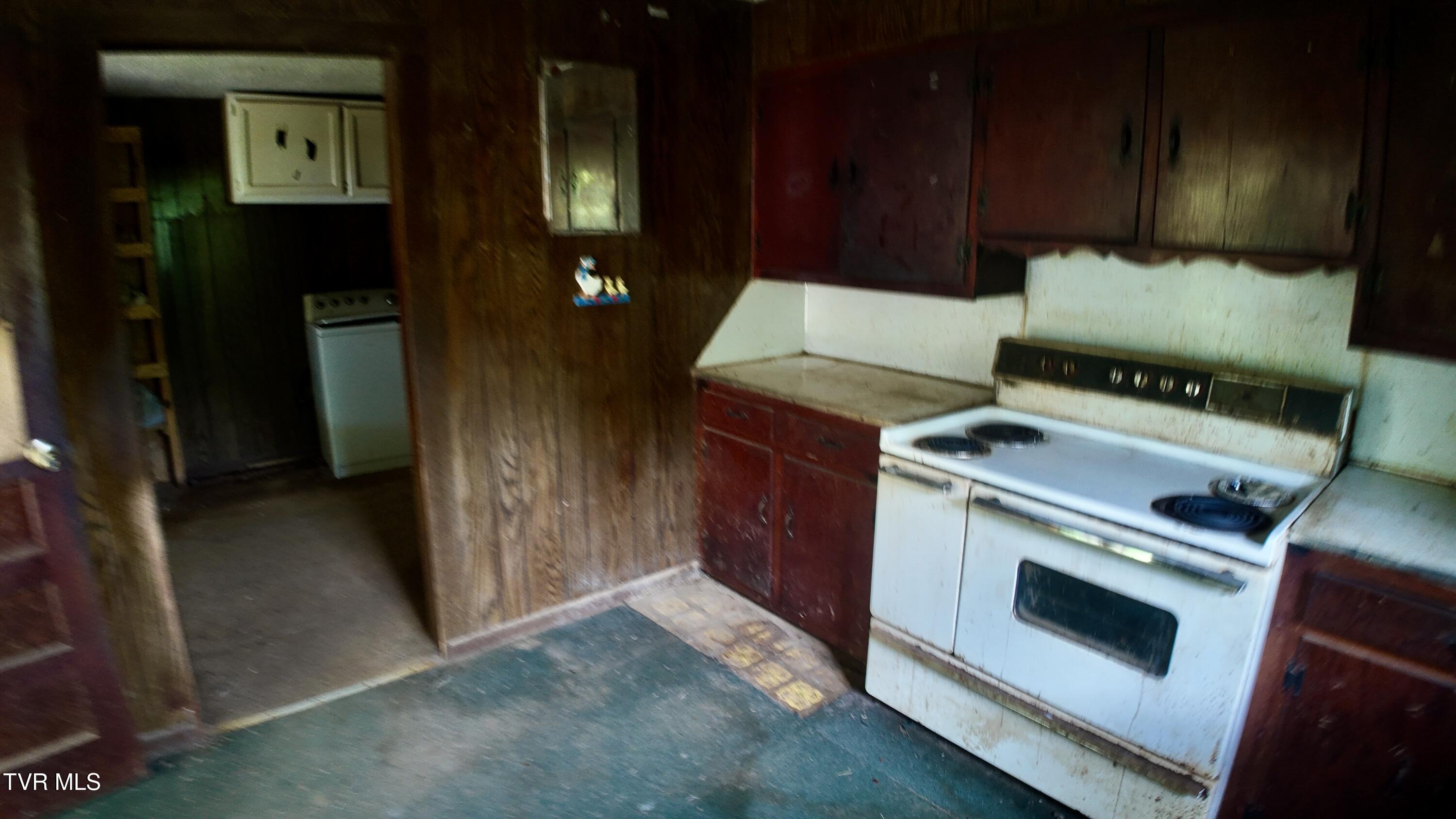 289 Early Branch Road, Rogersville, Tennessee image 3