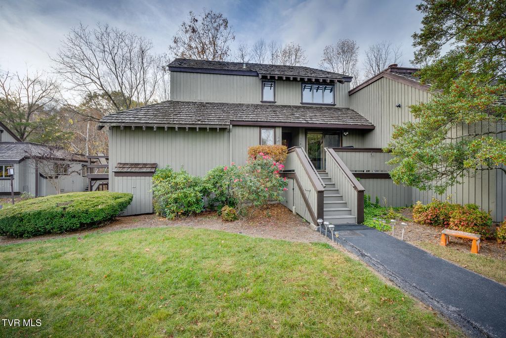 Photo of 138 Columbine Road, Kingsport, TN 37660 (MLS # 9973111)