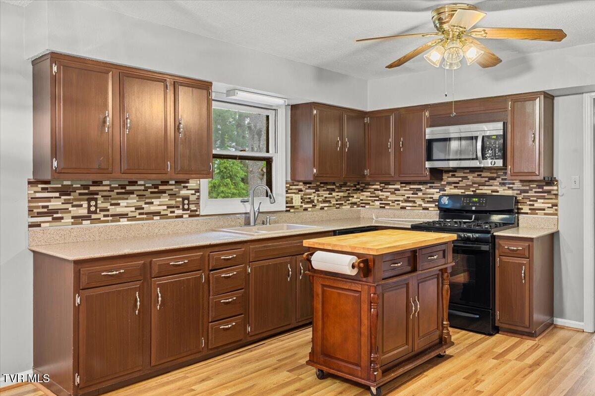1016 Grace Drive, Johnson City, Tennessee image 10