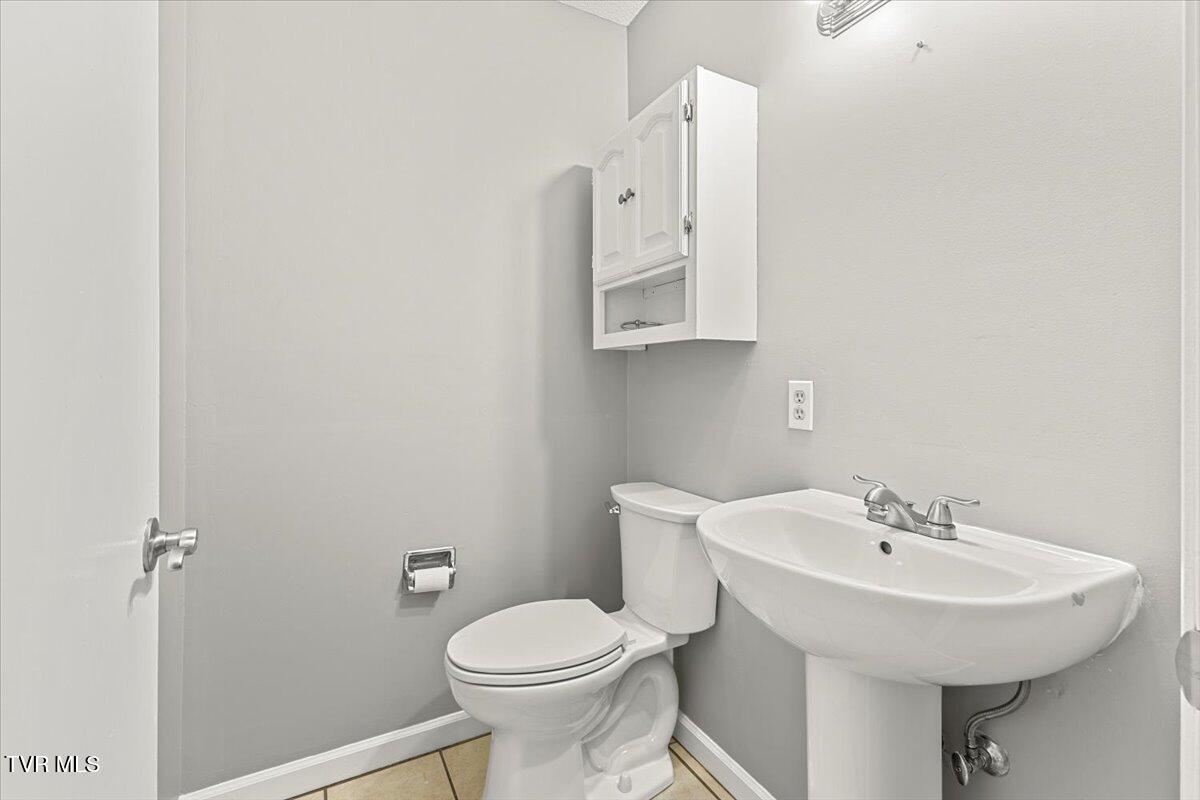 1016 Grace Drive, Johnson City, Tennessee image 17