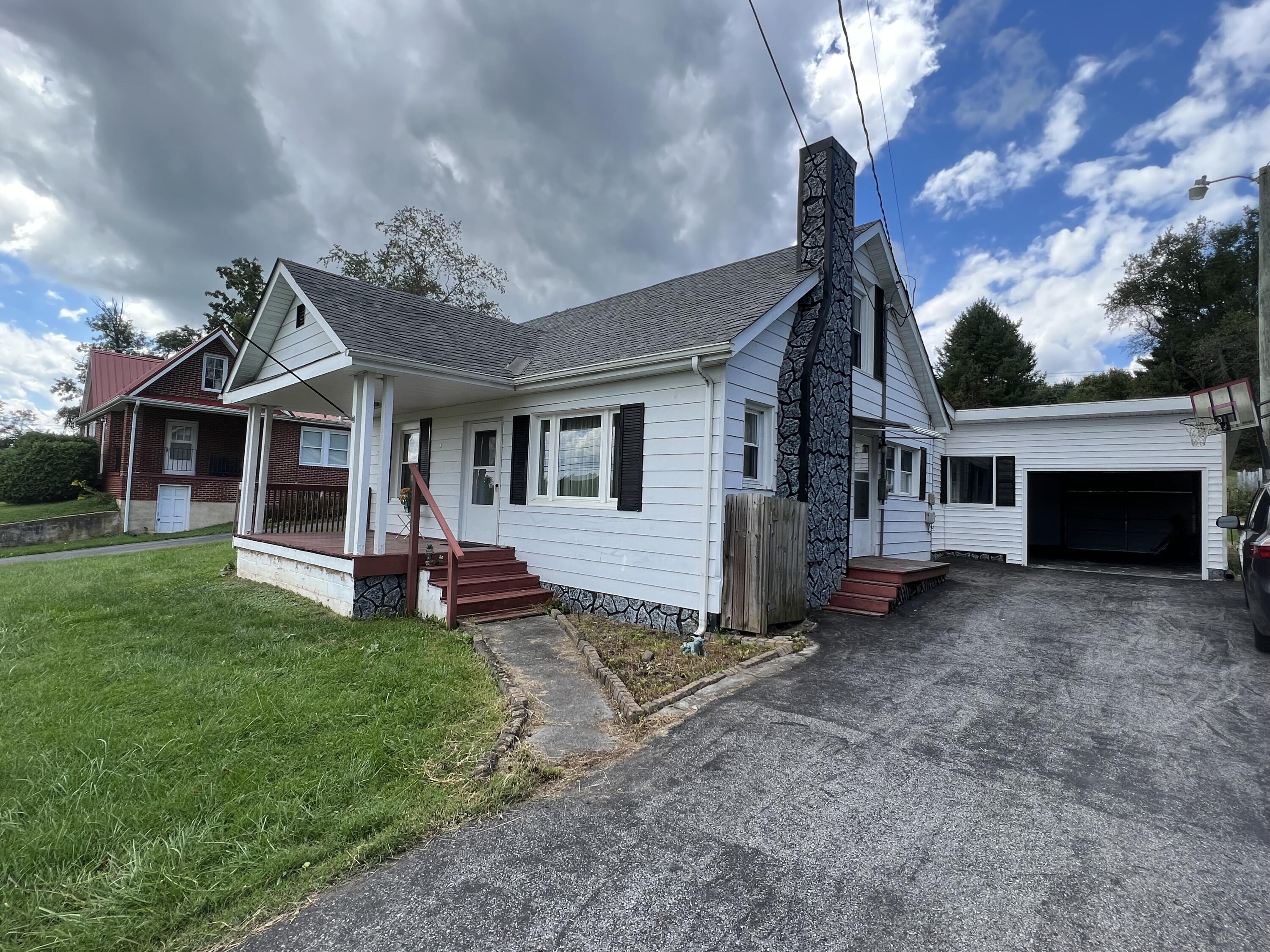 13390 Glenbrook Avenue, Meadowview, Virginia image 3