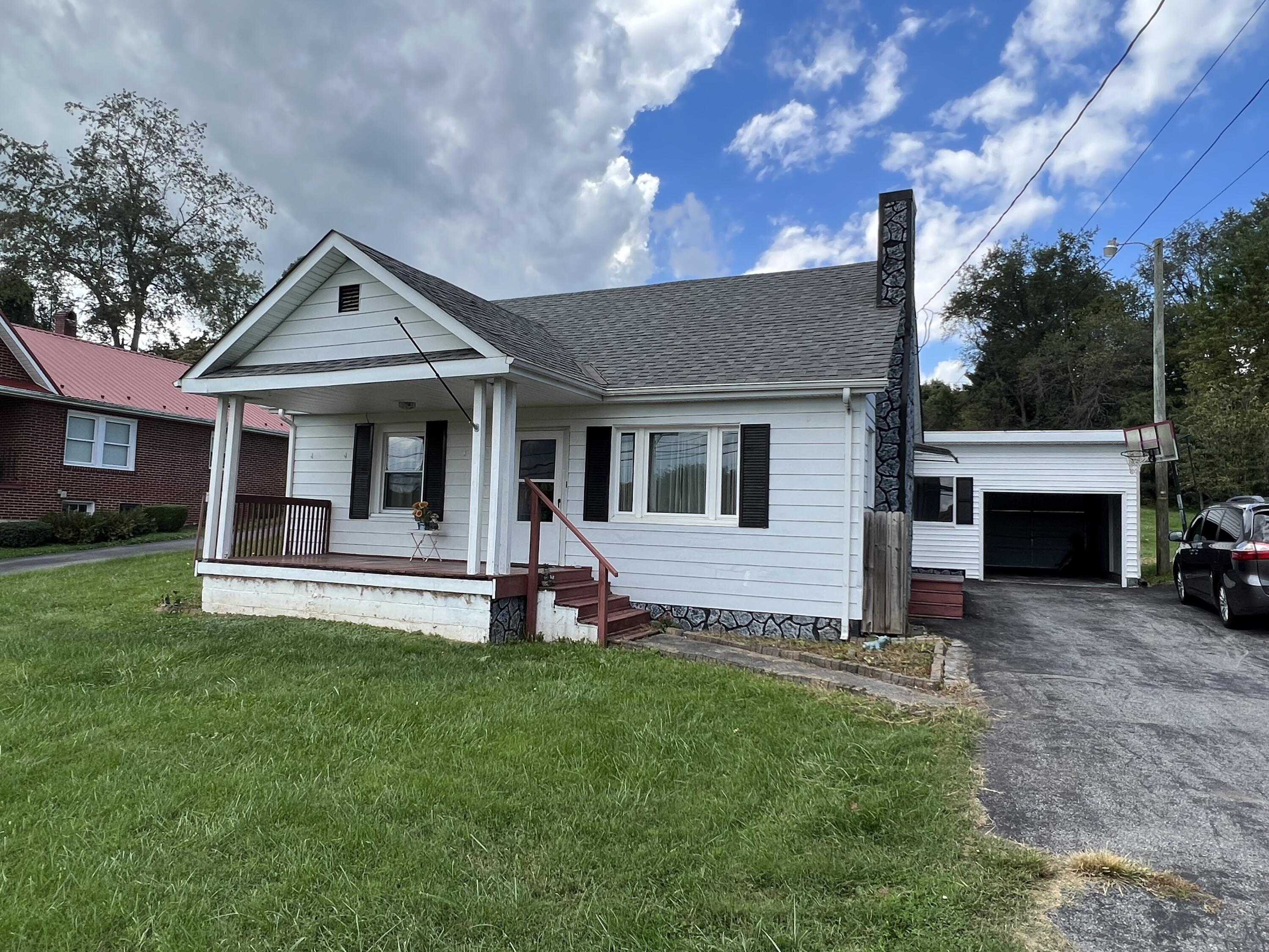 13390 Glenbrook Avenue, Meadowview, Virginia image 1