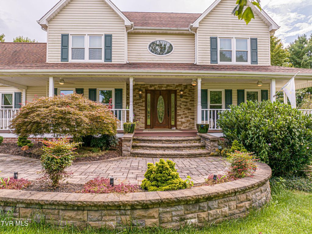 Photo of 19328 Stirrup Drive, Abingdon, VA 24211 (MLS # 9985008)