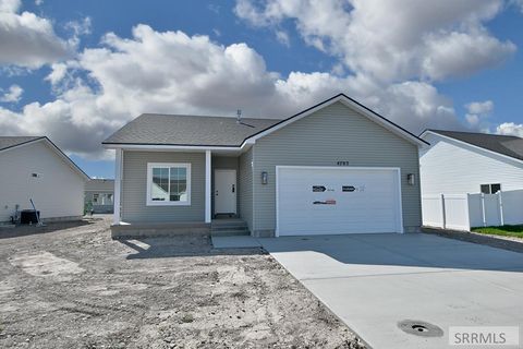 Photo of 4702 Weatherby Way, IDAHO FALLS, ID 83401 (MLS # 2179101)