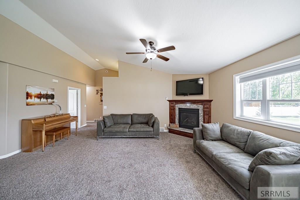 1064 Rimrock Canyon Drive, SHELLEY, Idaho image 12