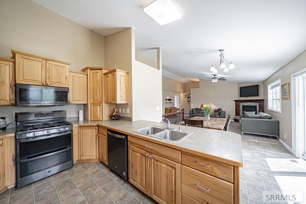 1064 Rimrock Canyon Drive, SHELLEY, Idaho image 21