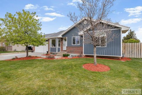 Photo of 3133 E Pinnacle Drive, IDAHO FALLS, ID 83401 (MLS # 2185711)