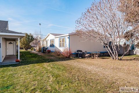 Mobile Home For Sale - 1555 Canyon Avenue<br/> IDAHO FALLS, ID 83402