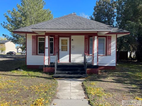 Photo of 725 E Judicial Street, BLACKFOOT, ID 83221 (MLS # 2180288)