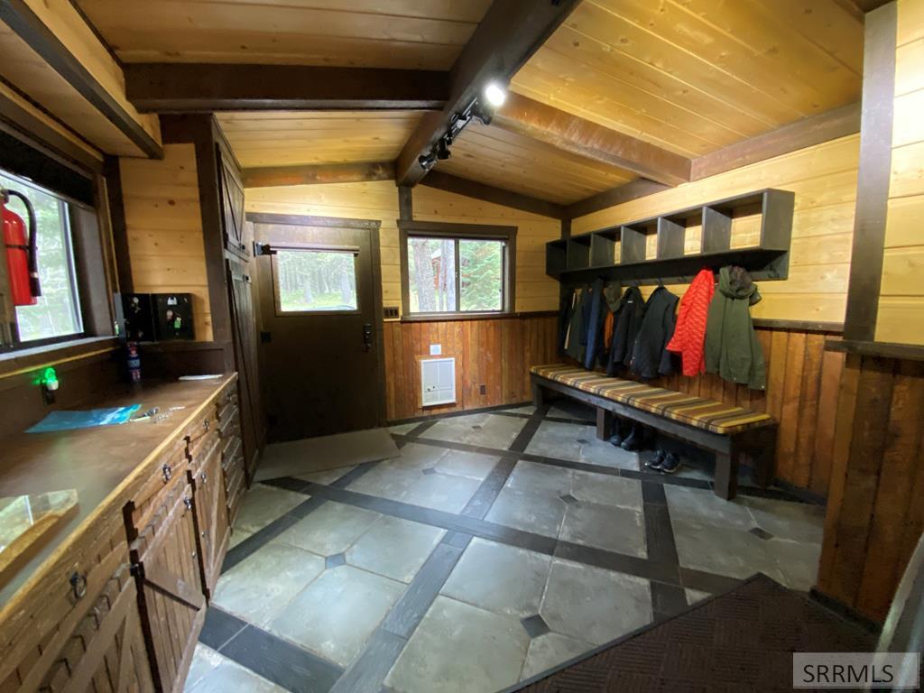 3953 Fawn Run, ISLAND PARK, Idaho image 49