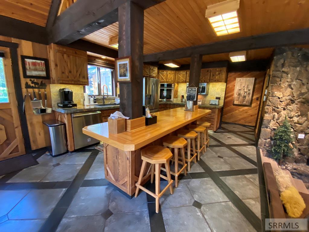 3953 Fawn Run, ISLAND PARK, Idaho image 8
