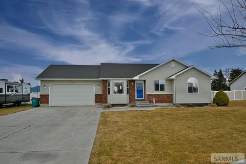 3293 Pinnacle Drive IDAHO FALLS ID 83401