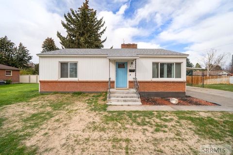 Photo of 621 S Cleveland Street, BLACKFOOT, ID 83221 (MLS # 2180607)