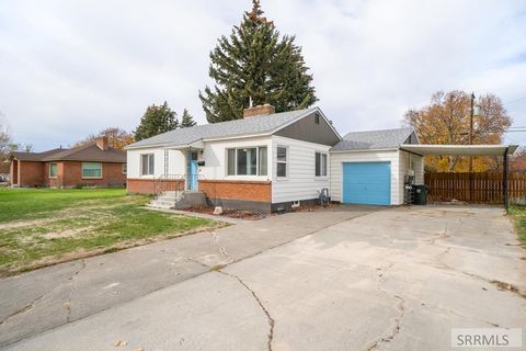 Photo of 621 S Cleveland Street, BLACKFOOT, ID 83221 (MLS # 2180607)