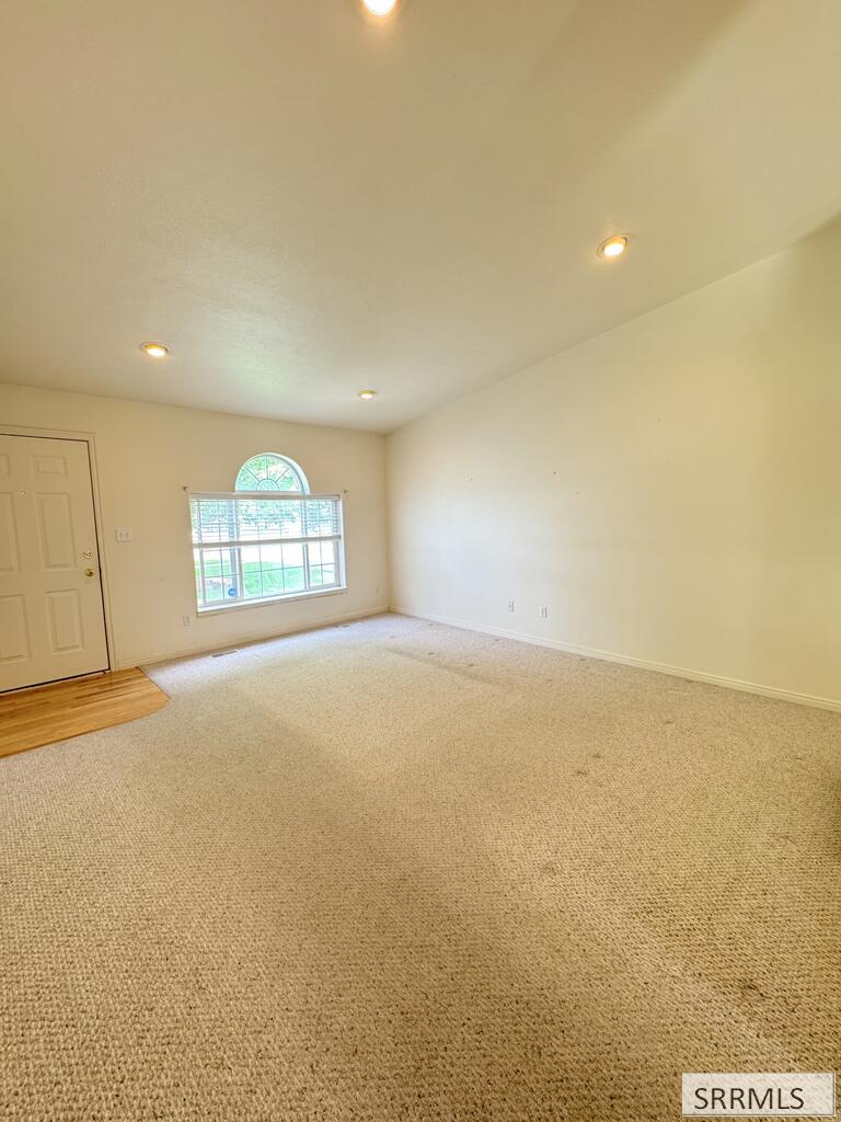 2934 Oakhaven Circle