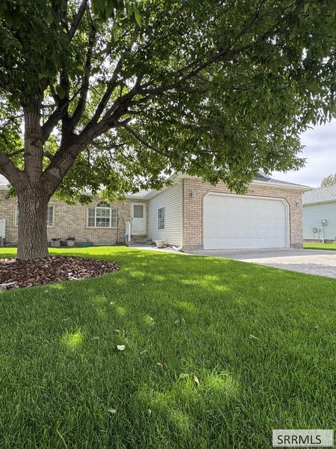 Photo of 2934 E Oakhaven Circle, AMMON, ID 83406 (MLS # 2189160)