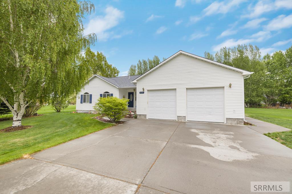 4424 Juniper Avenue, REXBURG, Idaho image 2