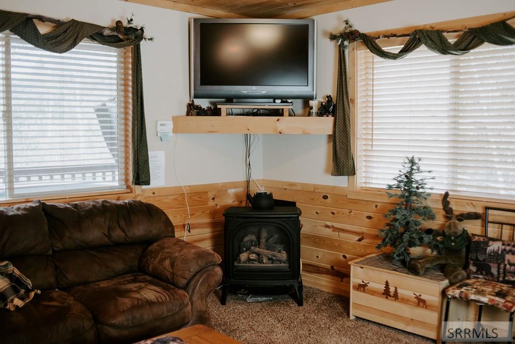4088 Yale Creek Road, ISLAND PARK, Idaho image 8