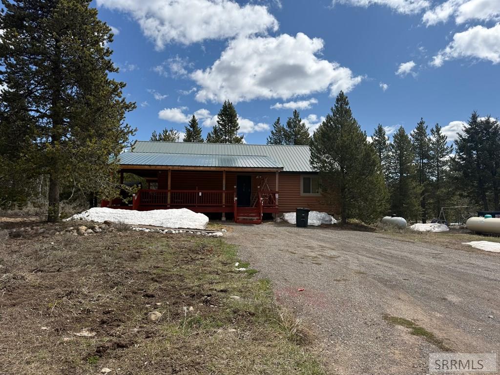 4088 Yale Creek Road, ISLAND PARK, Idaho image 2