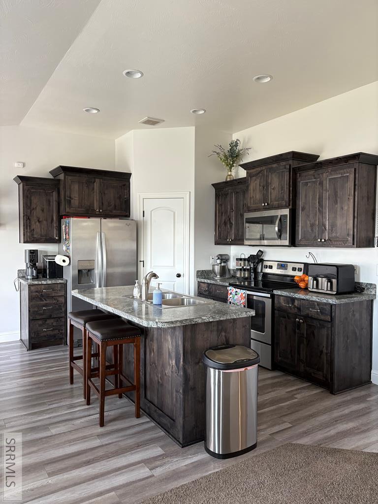 3933 E Hyrum Drive, IDAHO FALLS, Idaho image 8