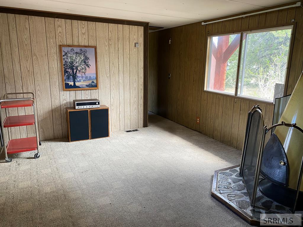 3423 Oakwood Drive, ISLAND PARK, Idaho image 17