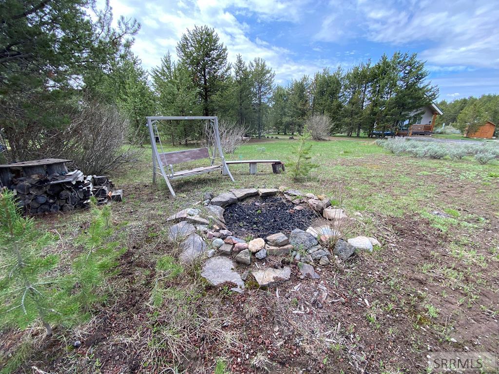 3423 Oakwood Drive, ISLAND PARK, Idaho image 8