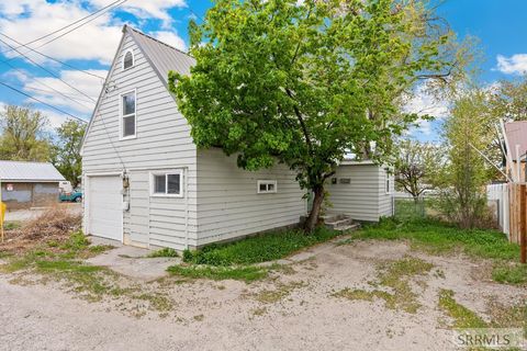 Homes For Sale - 484 G Street<br/> IDAHO FALLS, ID 83402