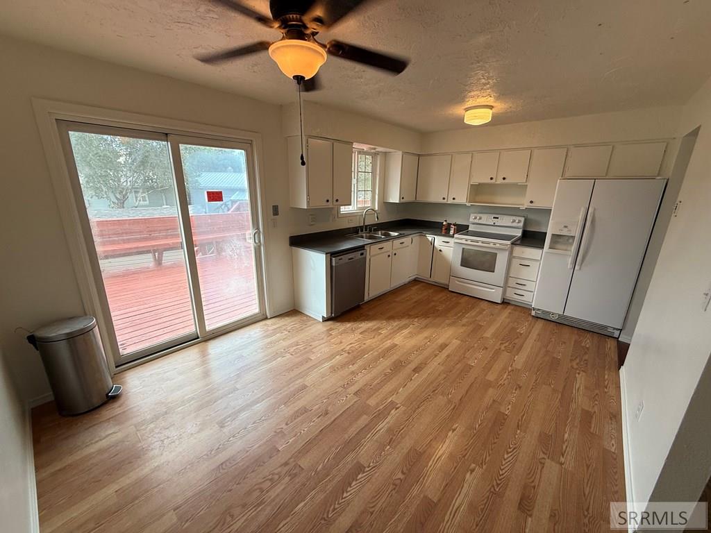 155 Hummingbird Lane