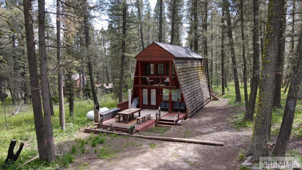 3528 Pine Cone Drive, ISLAND PARK, Idaho image 3