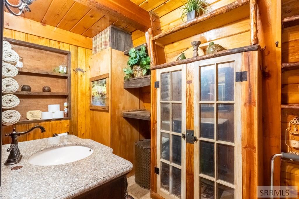 3528 Pine Cone Drive, ISLAND PARK, Idaho image 14