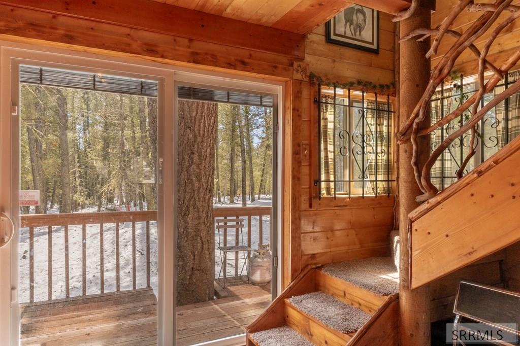 3528 Pine Cone Drive, ISLAND PARK, Idaho image 13
