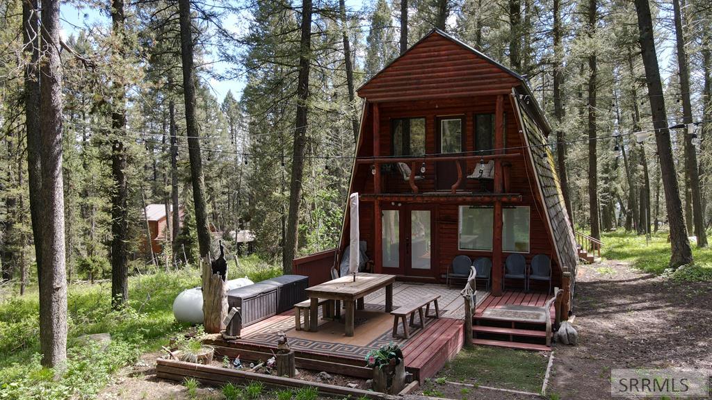 3528 Pine Cone Drive, ISLAND PARK, Idaho image 1