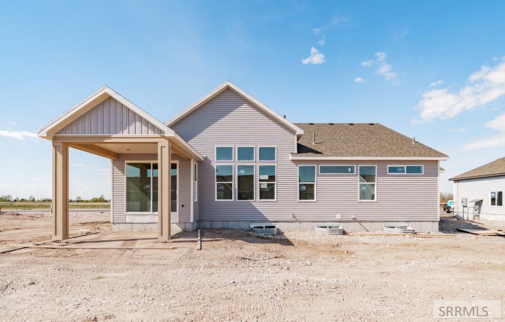 400 Sage Lakes BLVD