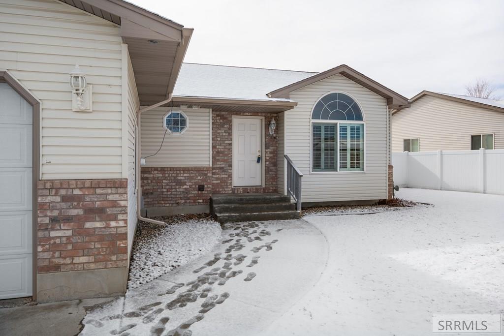 3828 Briar Creek Circle