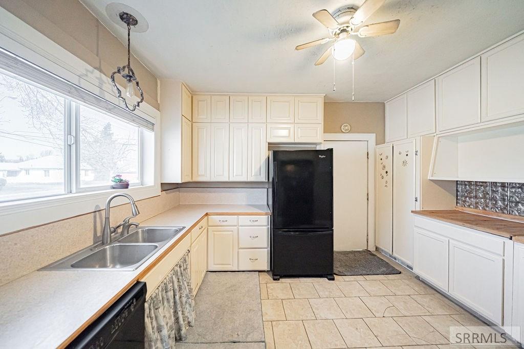 105 E 15th St, IDAHO FALLS, Idaho image 11