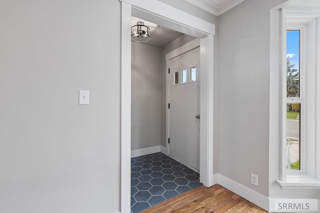 345 W 17th Street, IDAHO FALLS, Idaho image 2