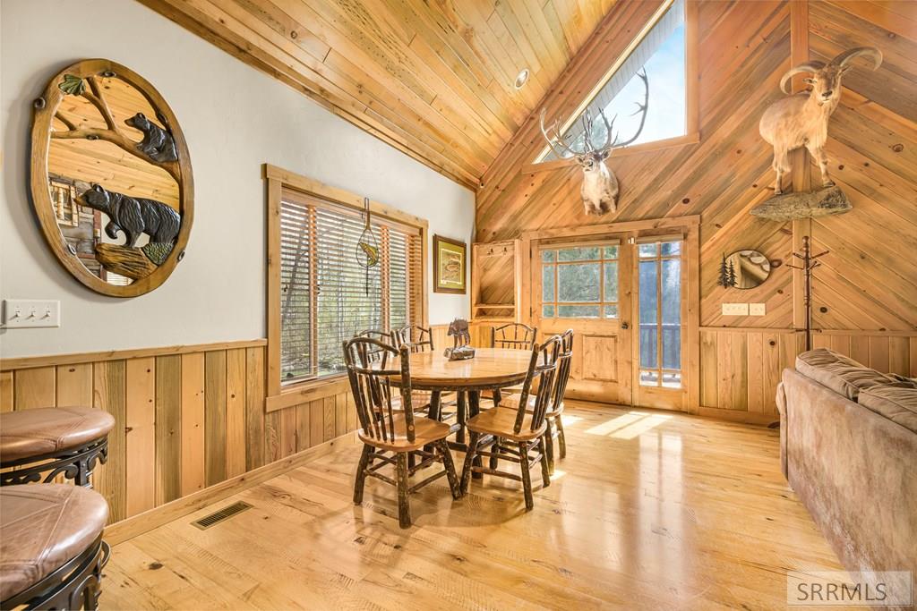 1682 Mountain Laurel Drive, ASHTON, Idaho image 8