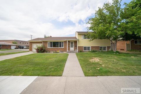 1896 Jeppson Avenue IDAHO FALLS ID 83404