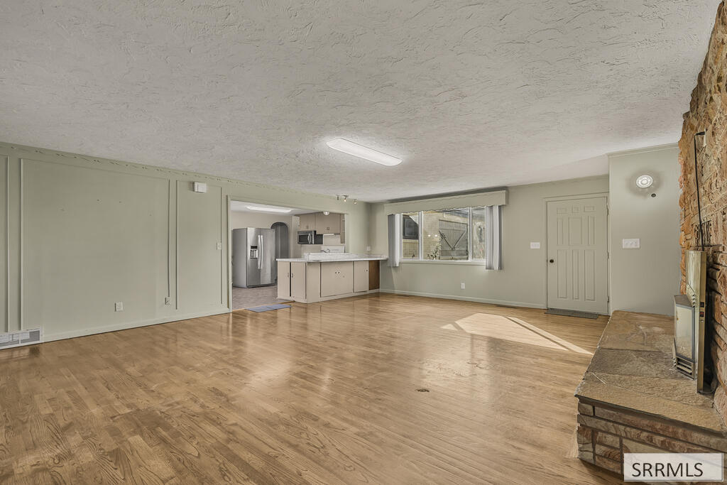 2955 Central Avenue