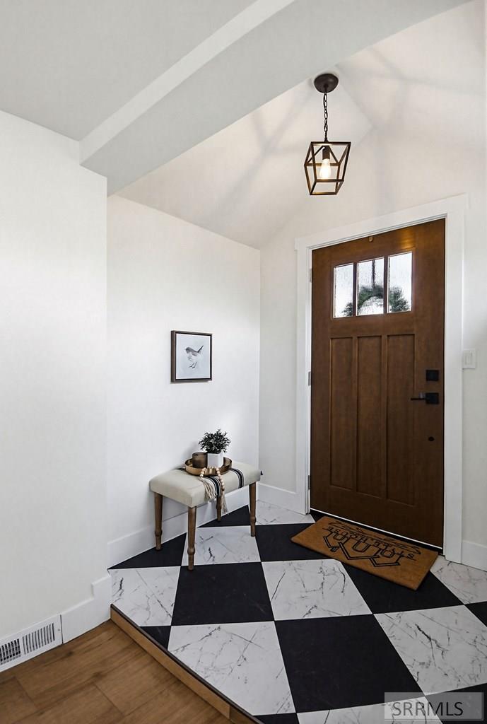 1195 Jefferson Avenue