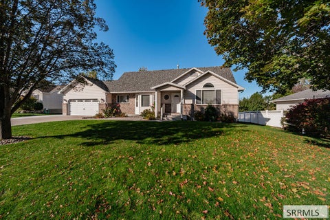 Photo of 990 Hillview Drive, REXBURG, ID 83440 (MLS # 2189843)