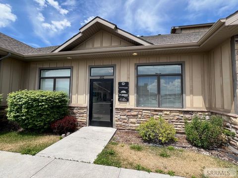 Photo of 859 S Yellowstone Hwy #302, REXBURG, ID 83440 (MLS # 2177875)