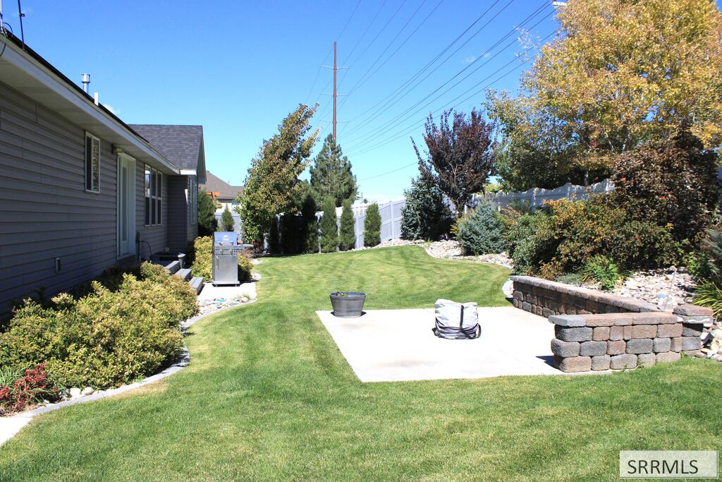 1194 Indian Hollow Drive