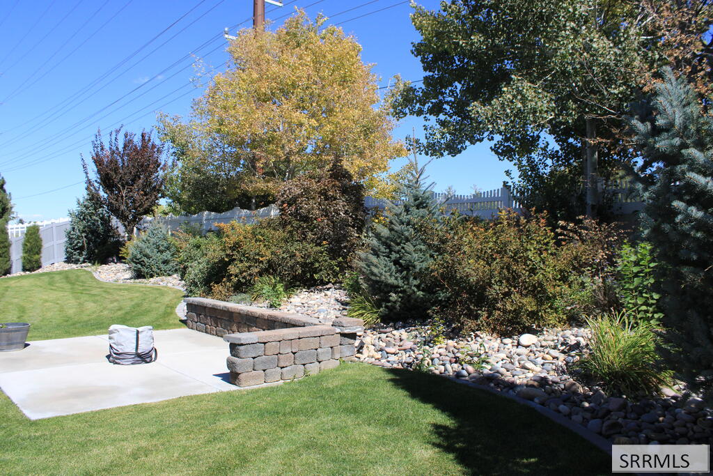 1194 Indian Hollow Drive