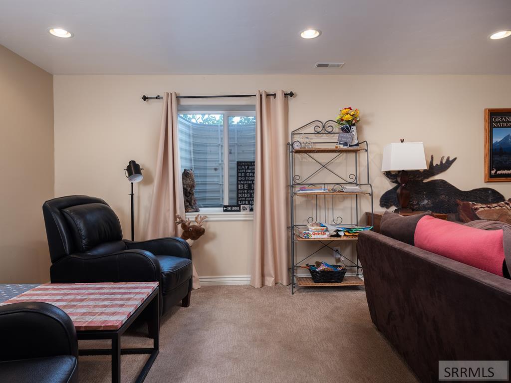 525 Booshway Street, DRIGGS, Idaho image 19