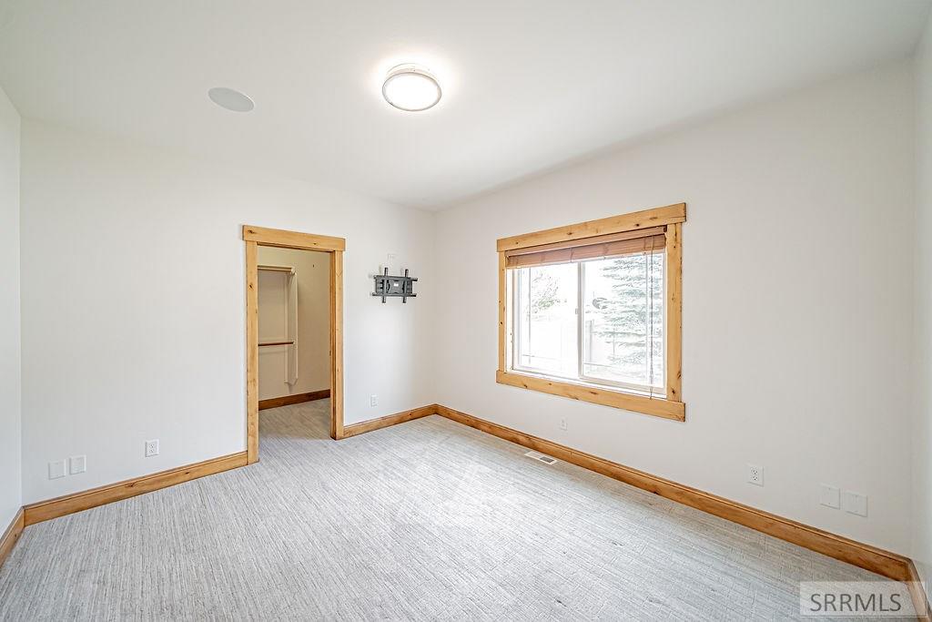 4940 Ladyhawk Lane, IDAHO FALLS, Idaho image 49