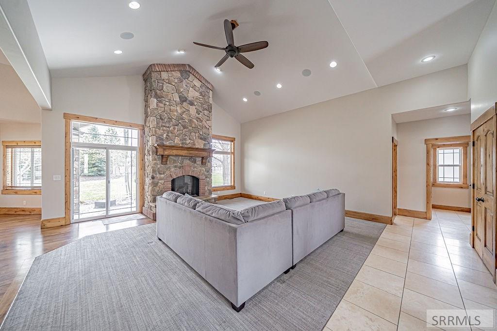 4940 Ladyhawk Lane, IDAHO FALLS, Idaho image 10