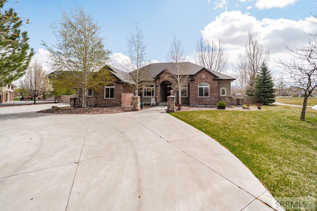4940 Ladyhawk Lane, IDAHO FALLS, Idaho image 2