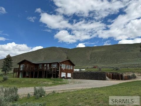 Photo of 14 Elk Ridge Lane, NORTH FORK, ID 83466 (MLS # 2179116)