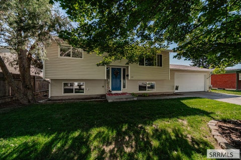 Photo of 1975 S Falcon Drive, AMMON, ID 83406 (MLS # 2188799)